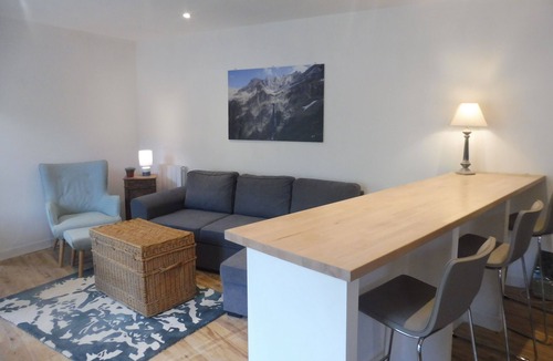 Luz-Saint-Sauveur Apartment | Very spacious and renovated townhouse