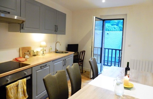 Luz-Saint-Sauveur Apartment | Very spacious and renovated townhouse