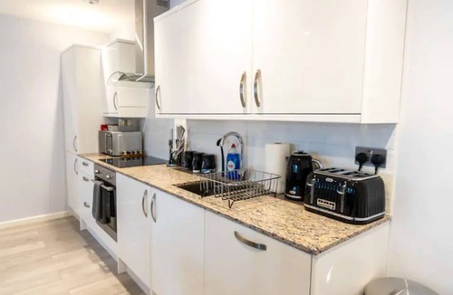 Cranford Apartment | Very spacious living room and utterly self contained.