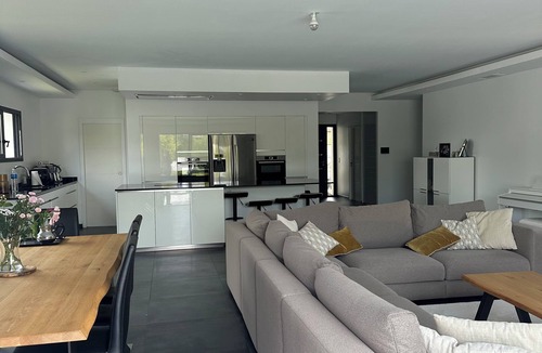 Saint-Lys House | Very spacious modern house with swimming pool.