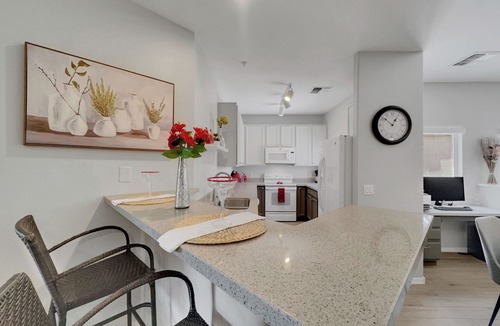 Superstition Lakes House | Very Superstition! 2nd Floor Condo! Hot Pool!