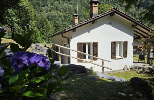 Cugnasco-Gerra House | Verzasca: Casa Sonia