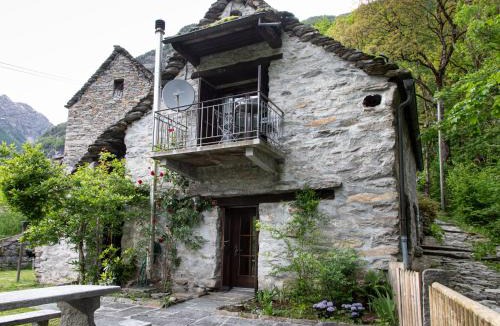 Frasco Ski Chalet | Verzasca Lodge Cassiopea