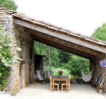 Saint-Antonin Noble Val House | VESTIGES, ancien corps de ferme rénové selon l'esprit wabi-sabi
