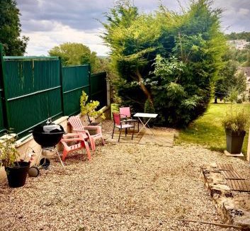 Chaumont-en-Vexin Apartment | Vexin Studio