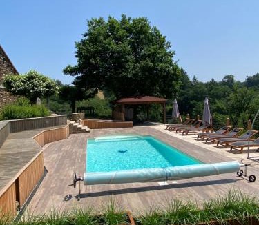 Saint-Yrieix-la-Perche Bed & Breakfast | Veyrinas 43