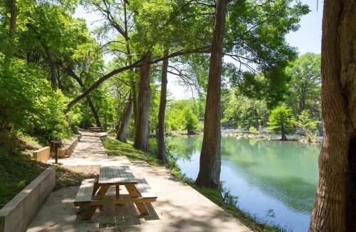 Gruene House | VG 106 Parker River Haus