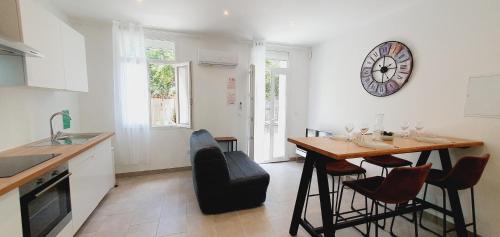 Saint-Martin Apartment | Via Domitia