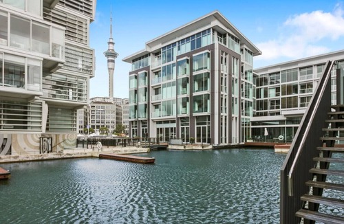 Auckland Central Business District Apartment | Viaduct Harbour Waterside Apartment with Heat Pump