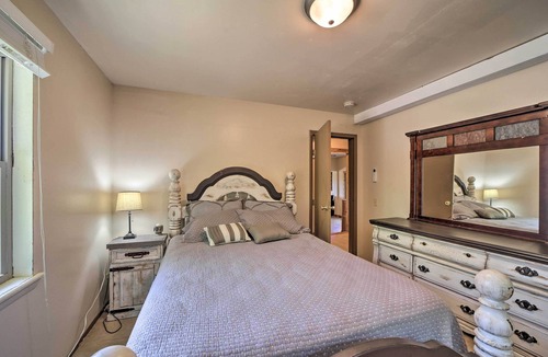 Vian Cabin | Vian Getaway w/ Lake Tenkiller Views & Deck!