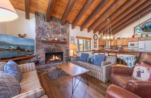 Carnelian Bay Cabin | Viani Cabin