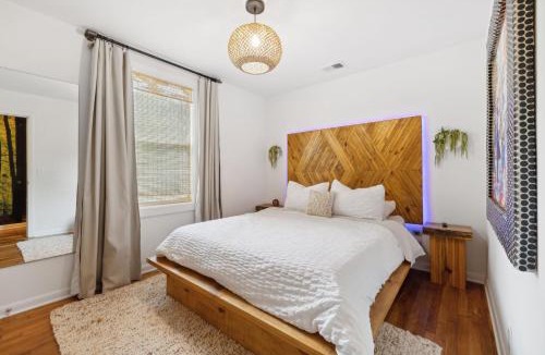 Heron Walk Apartment | Vibey Unit in Duplex