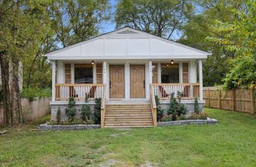 Heron Walk Apartment | Vibey Unit in Duplex