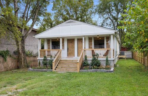 Heron Walk Apartment | Vibey Unit in Duplex