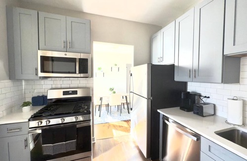 Kimball Apartment | Vibrant 1BR Apt, Explore Chicago's Hidden Gems!