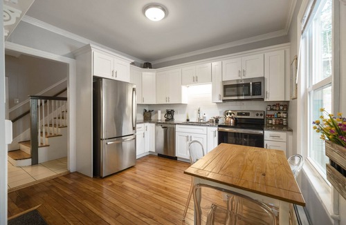 Portland Apartment | Vibrant and stylish pet-friendly 2 BR apt w/king bed, downtown w/parking!