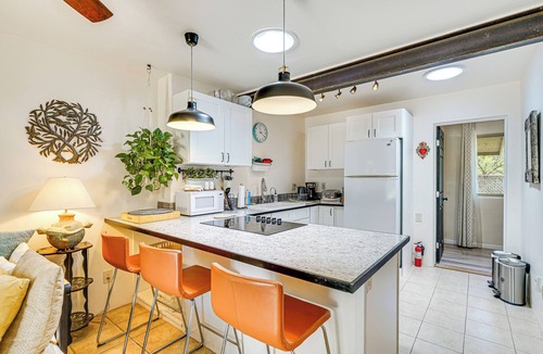 Patagonia Apartment | Vibrant 'Casa Paloma' w/Patio - Near Vineyards!
