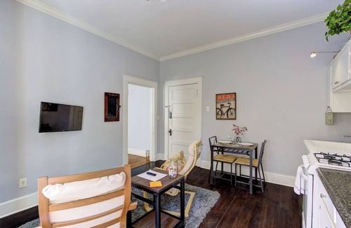 Midtown Apartment | Vibrant Chic Midtown | Near Overton & Cooper-Young