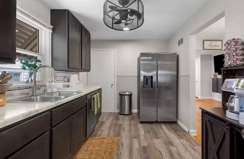 Ferguson House | Vibrant Escape: 3-Bdrm Stay w/Game Room&Fun Vibes