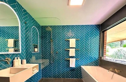 Burringbar House | Vibrant Home on Beautiful Acreage!