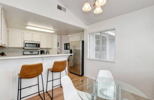 Hood House | Vibrant home with gazebo