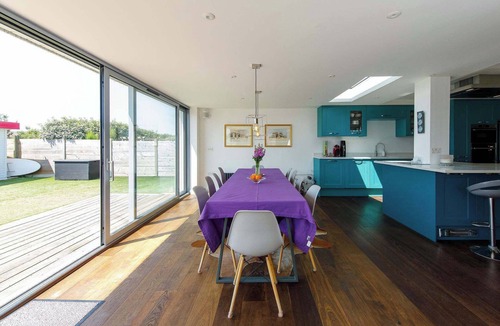 East Wittering House | Vibrant Seafront Home With Seasonal Pool