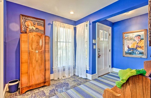 Sterling House | Vibrant Sterling Lakefront Lodge w/Kayaks