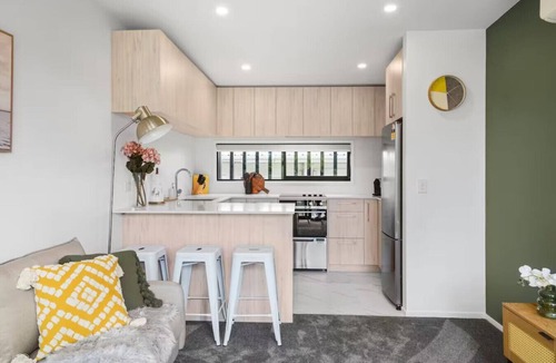 Tauranga Apartment | Vibrant Tauranga 2 Bed 2 Bath