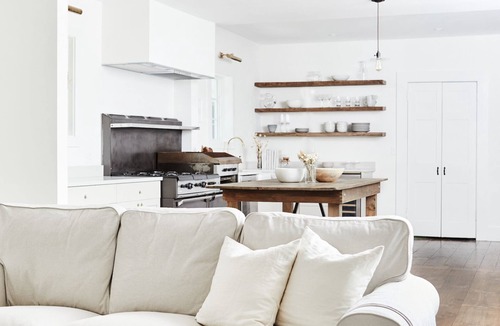 Valatie House | Vic at Spring Hill Estate