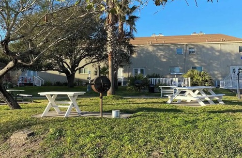 Corpus Christi Condo | Vicki's Island Hideaway