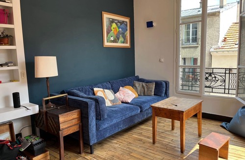 Le Pre-Saint-Gervais Apartment | Victoire & Charlotte's apartment - a village in Paris