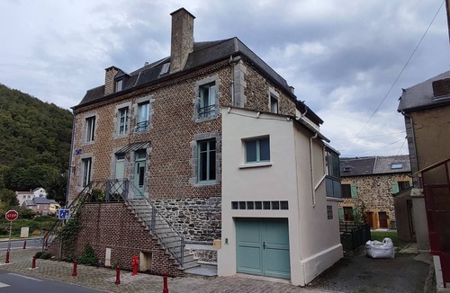 Revin House | Victor's relay