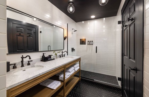 Historic District Bed & Breakfast | VICTORIA 1883