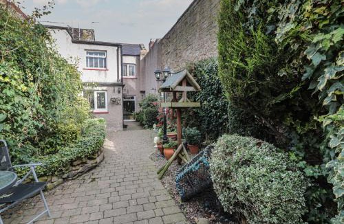 Amble House | Victoria Cottage