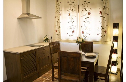 Siguenza Apartment | Victoria Loft with Jacuzzi II