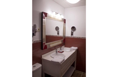 Siguenza Apartment | Victoria Loft with Jacuzzi II
