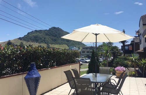 Mount Maunganui Bed & Breakfast | Victoria Road B&B