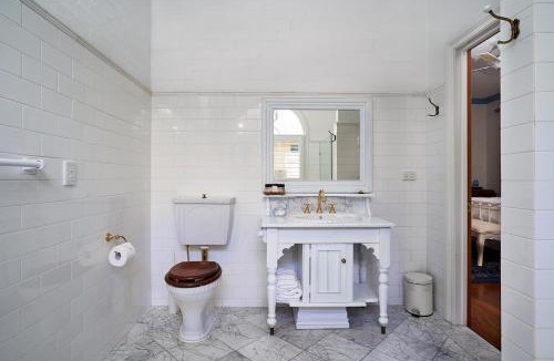 Ewingsdale Hotel | Victoria's At Ewingsdale