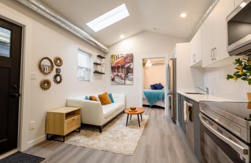 Downtown London Apartment | Victoria's Lookout