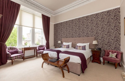 Dalavich House | Victoria Square