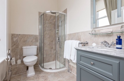 Dalavich House | Victoria Square