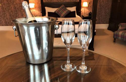 Dalavich Hotel | Victoria Square & The Orangery