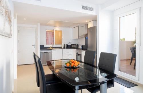 Flamenca Beach Apartment | Victoria Sunny flat with sea and pool view