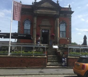 Longford Apartment | Victorian Church Flat 3