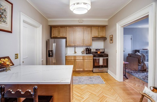 East Avenue Apartment | Victorian Elegance: 2 Bedroom w/King Beds off Park Ave