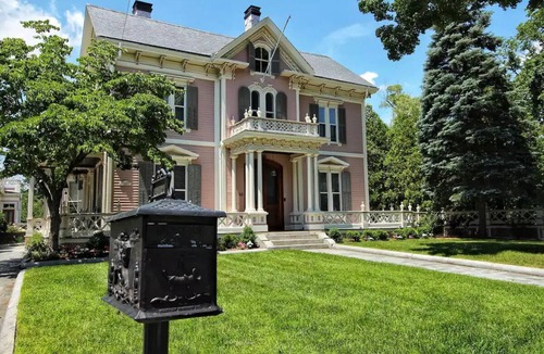 Andover Villa | Victorian Elegance in Andovern