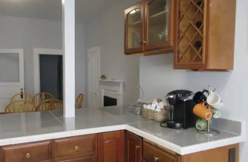 Crisfield House | Victorian Get Away