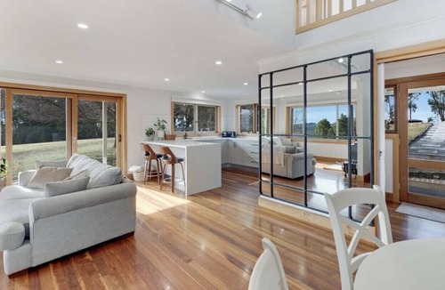 Tolmie Ski Chalet | Victorian High Country at its absolute finest