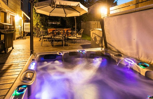 Waterloo House | Victorian inn dating from 1864 with spa - sleeps 18
