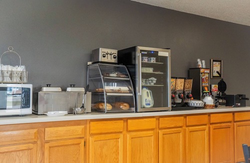 York Hotel | Victorian Inn & Suites